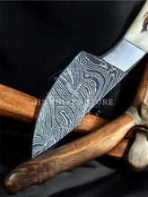 Load image into Gallery viewer, Damascus steel blade knife