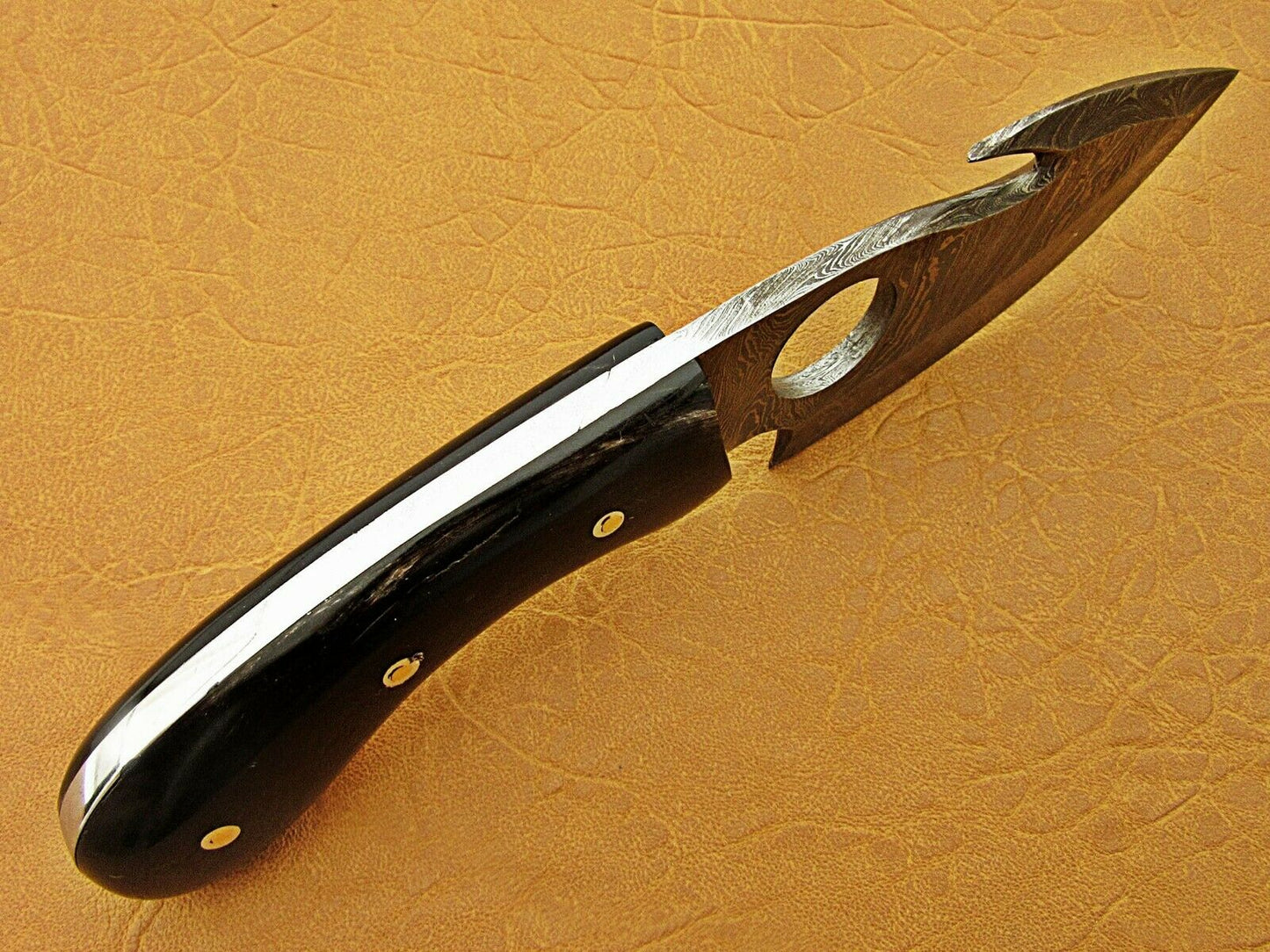 HS-767 Custom Handmade Damascus Skinner Knife With Buffalo Horn Hanlde