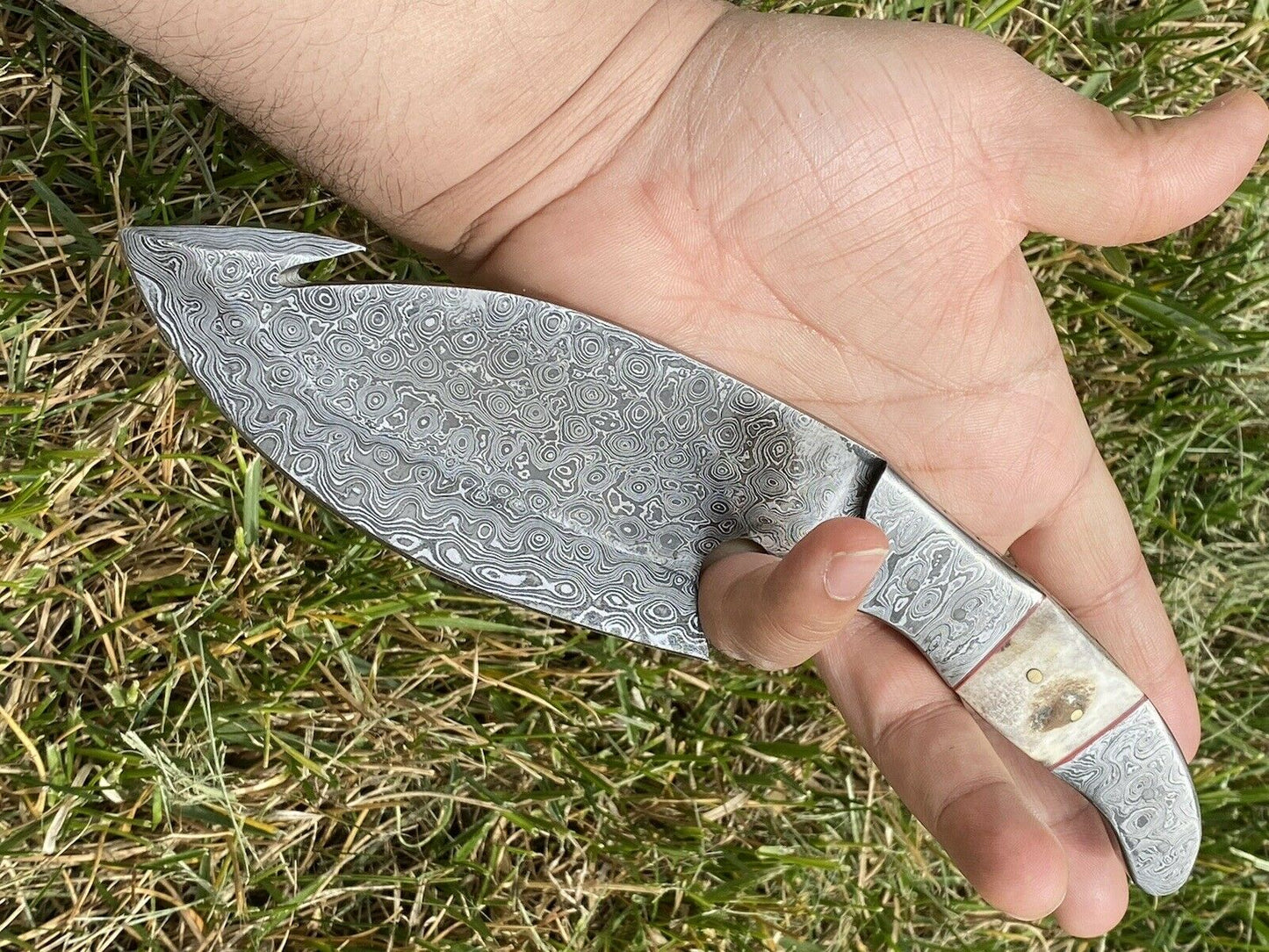 HS-435 | Custom Handmade Damascus Hunitng Knife With Ram Horn Handle