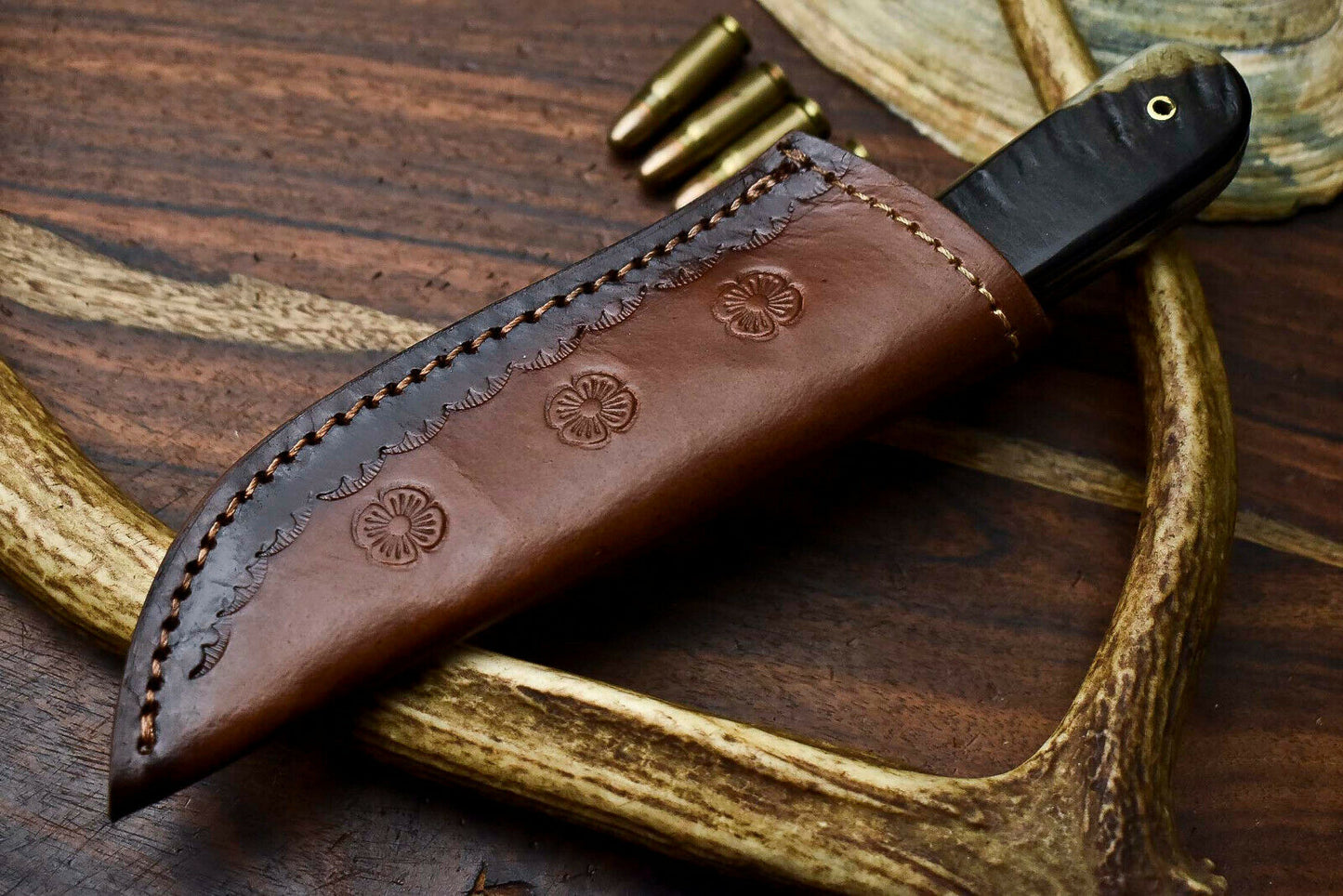 HS-614 Handmade Damascus Skinning Blade Camping Full Tang Knife