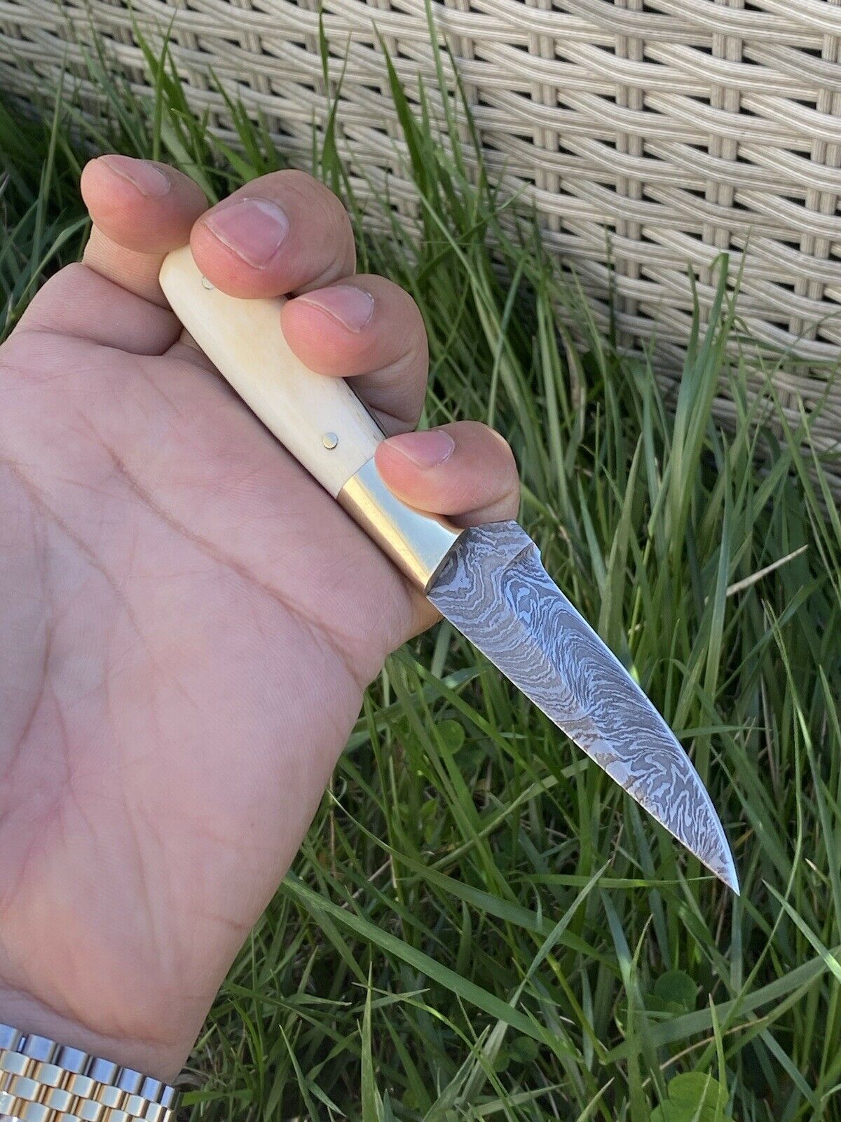 HS-725 Custom Handmade Damascus Steel Skinner Knife - Camel Bone Handle