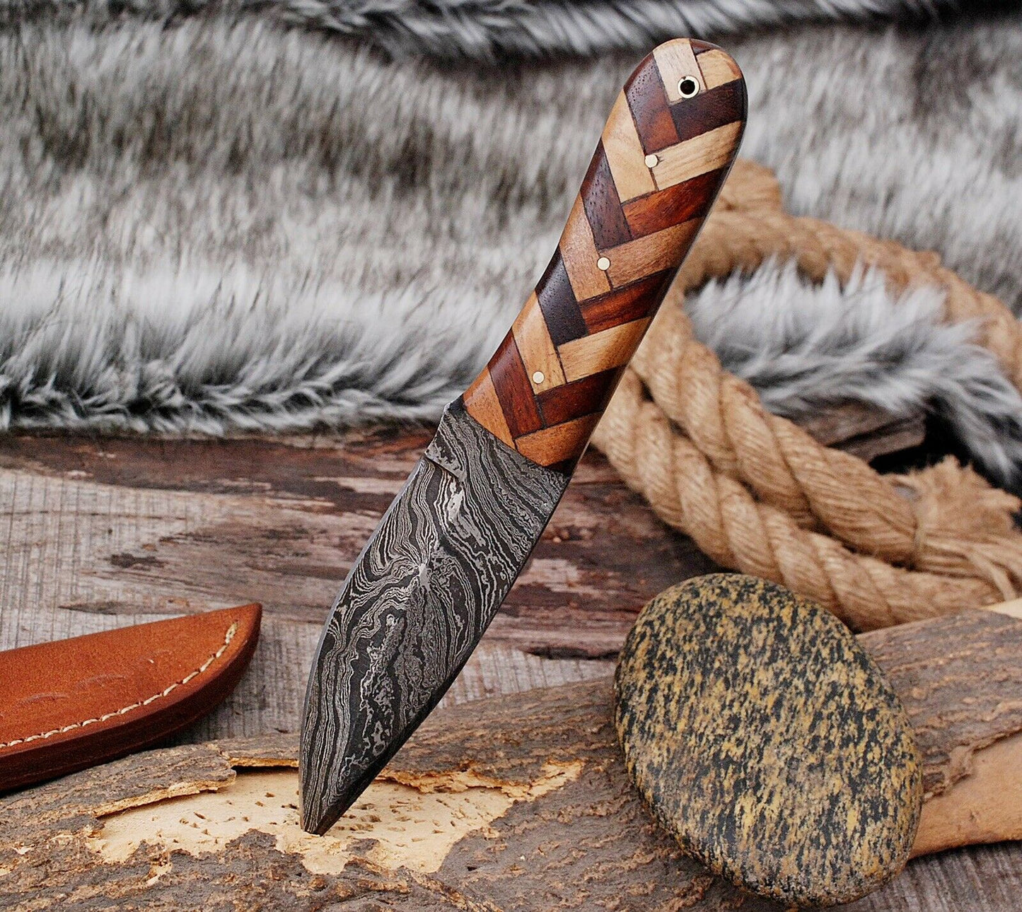 HS-501 Custom Handmade Damascus Hunting/Skinner Knife With Camel Bone Handle