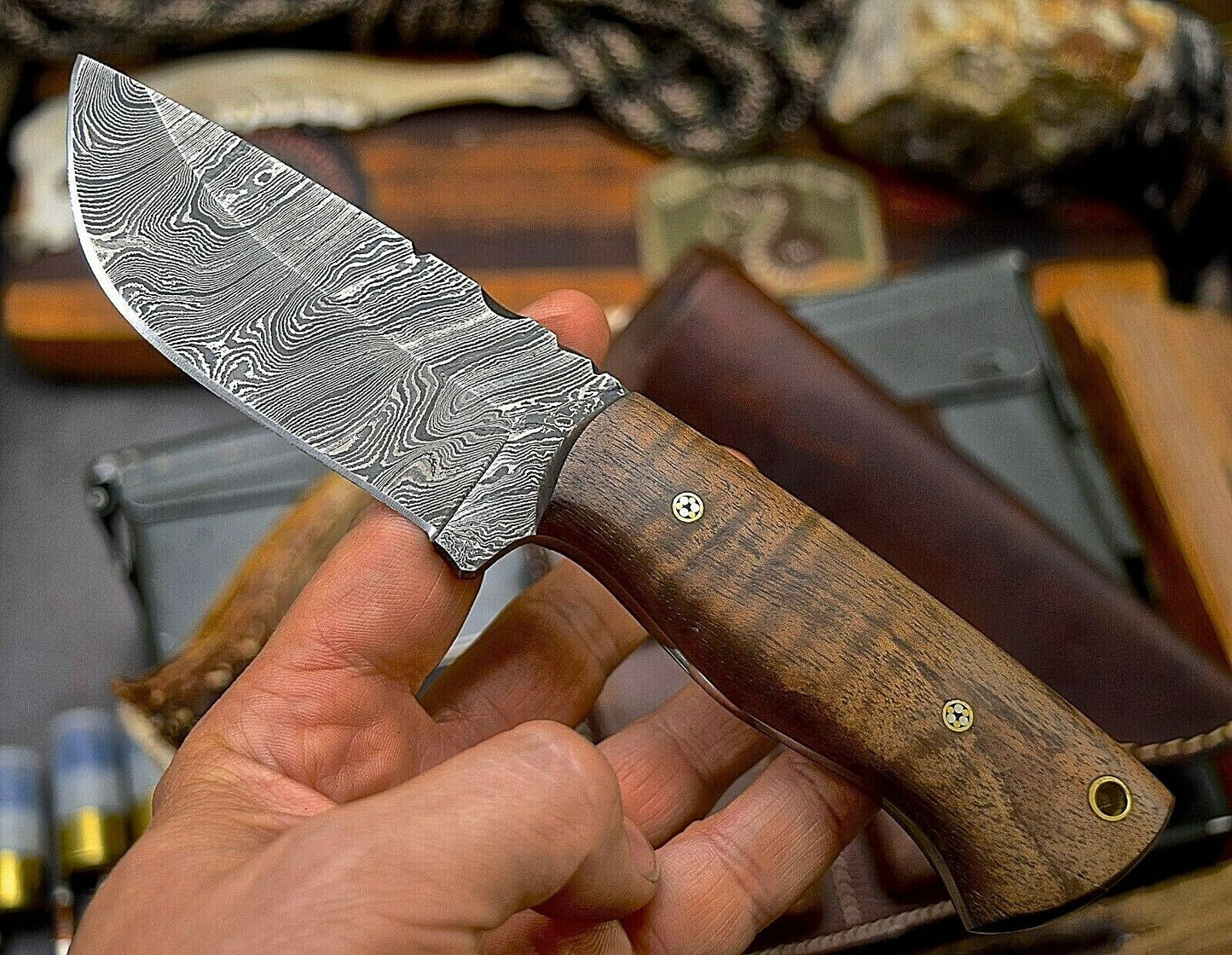 HS-824 Custom Handmade Damascus Skinner Knife With Walnut Wood Handle