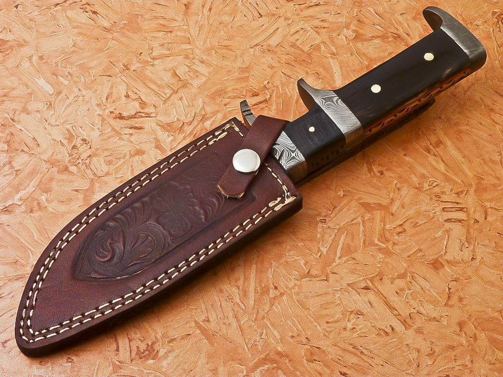 HS-544 Custom Handmade Damascus Hunting Knife With Hard Bufalo Horn Handle
