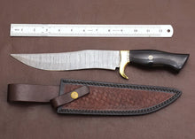 Load image into Gallery viewer, Damascus Hunting Buffalo Horn Knife