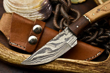 Load image into Gallery viewer, HS-723 Custom Handmade Damascus Steel Skinner Knife - Wood Handle