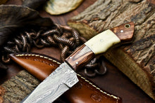 Load image into Gallery viewer, HS-638 Custom Handmade Damascus Hunting Skinning Blade Hunter Camping Full Tang Knife