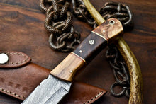 Load image into Gallery viewer, HS-642 Custom Handmade Damascus Hunting Skinning Blade Hunter Camping Full Tang Knife