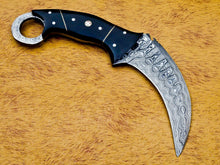 Load image into Gallery viewer, HS-893 CUSTOM DAMASCUS STEEL HUNTING/BOWIE/DAGGER KNIFE HANDLE BUFFALO HORN WITH SHEATH