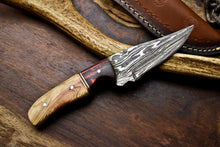 Load image into Gallery viewer, HS-686 Custom Handmade Damascus Steel Skinner Knife - Beautiful Wood Handle