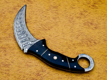 Load image into Gallery viewer, HS-893 CUSTOM DAMASCUS STEEL HUNTING/BOWIE/DAGGER KNIFE HANDLE BUFFALO HORN WITH SHEATH