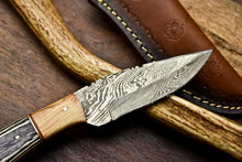 Load image into Gallery viewer, Custom Handmade Damascus Hunting Skinning Blade Hunter Camping Full Tang Knife