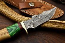 Load image into Gallery viewer, HS-415 | Custom Handmade Damascus Steel Hunting Knife - Hard Wood Handle
