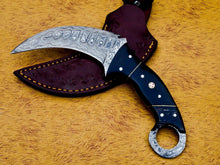 Load image into Gallery viewer, HS-893 CUSTOM DAMASCUS STEEL HUNTING/BOWIE/DAGGER KNIFE HANDLE BUFFALO HORN WITH SHEATH