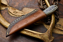 Load image into Gallery viewer, Custom Handmade Damascus Hunting Skinning Blade Hunter Camping Full Tang Knife