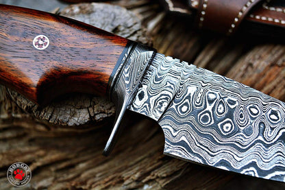HS-533 Custom Handmade Hunting Knife Bowie Knife Damascus Steel Survival Knife EDC 10'' Overall Walnut Wood with Sheath