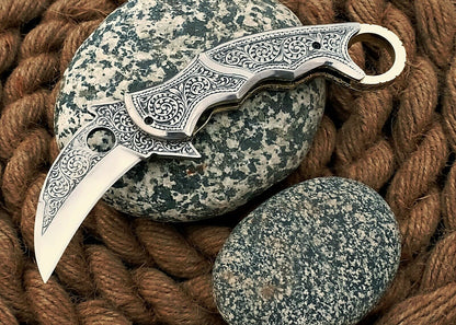 Present The Best Custom Hand Engraved Folding-Pocket Knife With Very Good Price