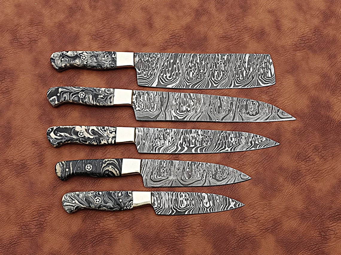 HS-173 Custom Handmade Damascus Five Pecs Kitchen/Chef Knives Set- Resin Handle