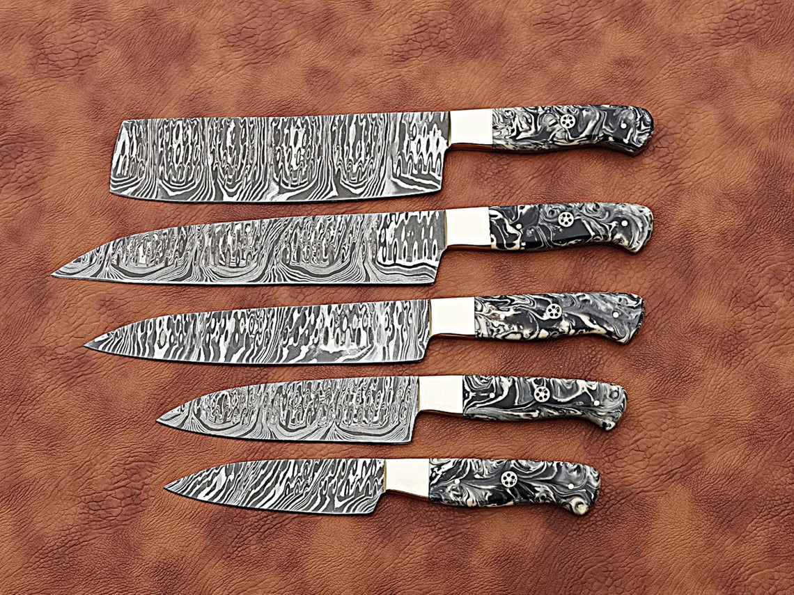 HS-173 Custom Handmade Damascus Five Pecs Kitchen/Chef Knives Set- Resin Handle