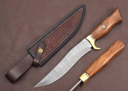 Sharp Damascus hunting knife for camping