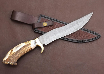 Damascus Hunting Knife – Stag Horn Handle | HS-302