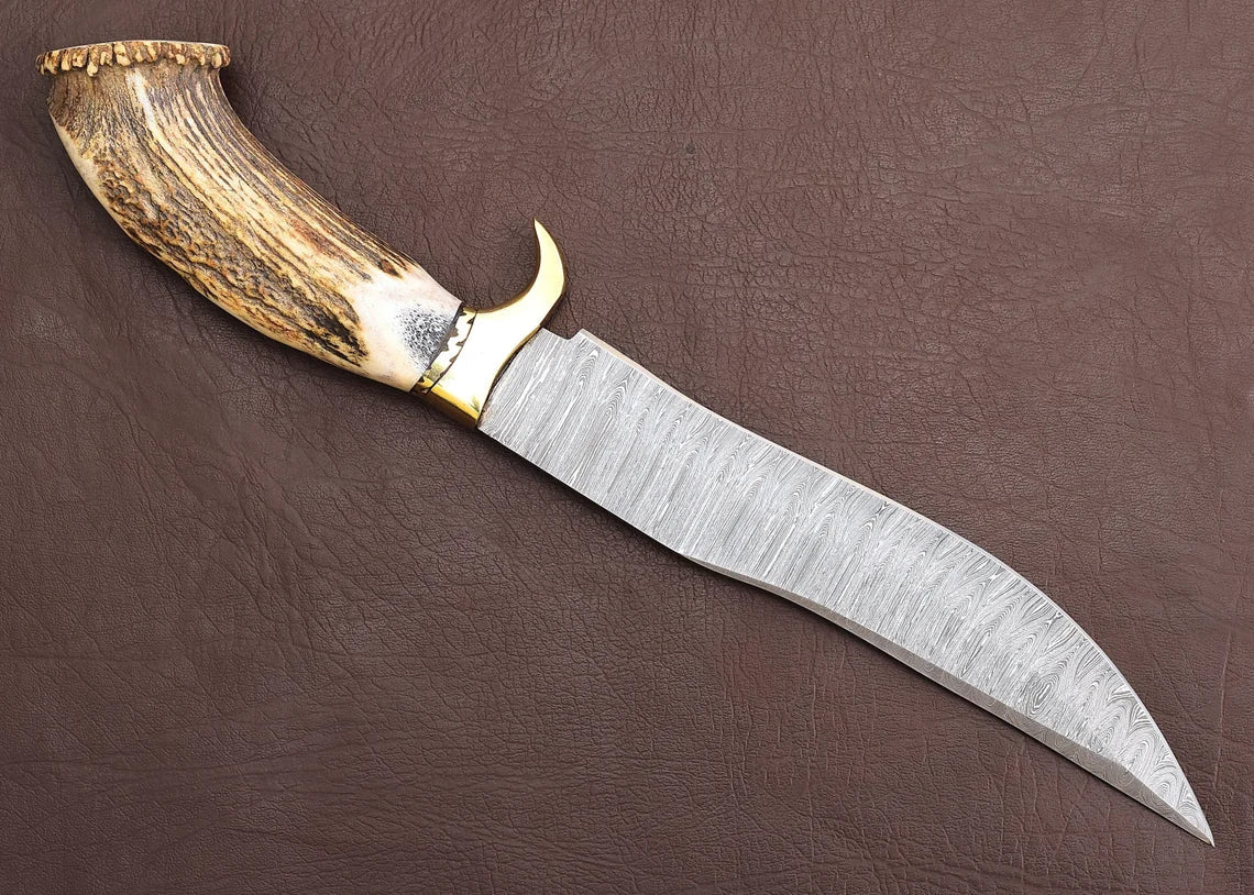 Damascus Hunting Knife – Stag Horn Handle | HS-302