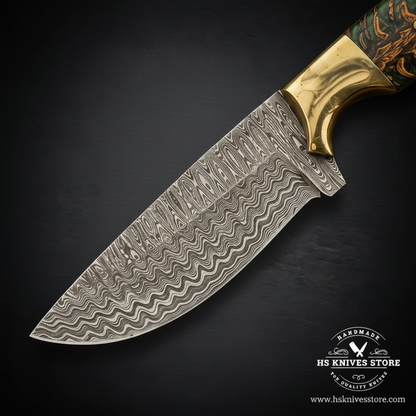 Close-up of the wave pattern on a green pinecone Damascus Skinner Knife blade