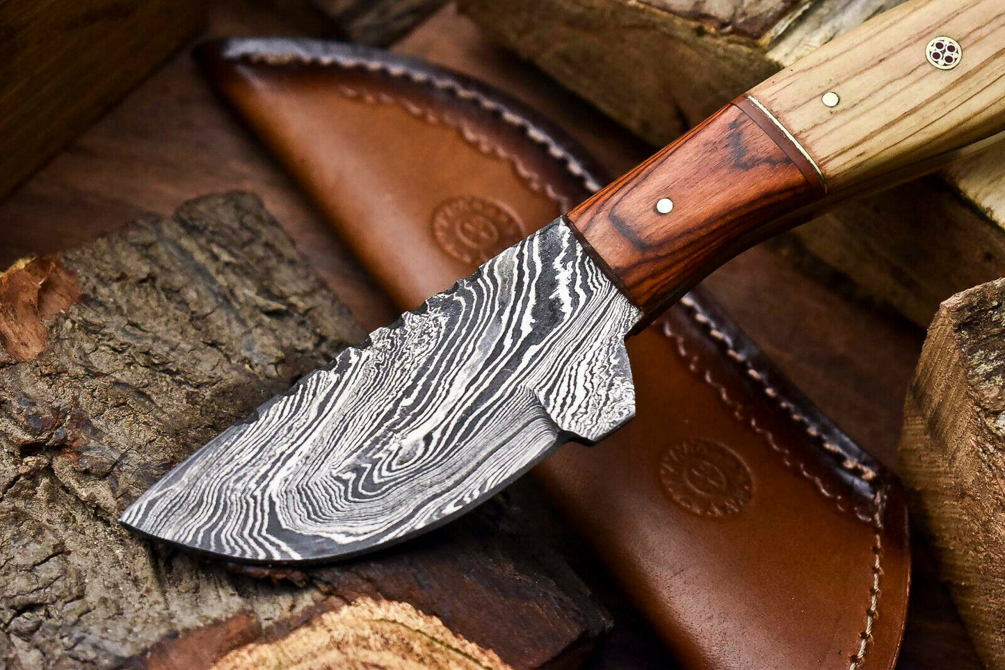 HS-708 Custom Handmade Damascus Steel Skinner Knife - Beautiful Wood Handle