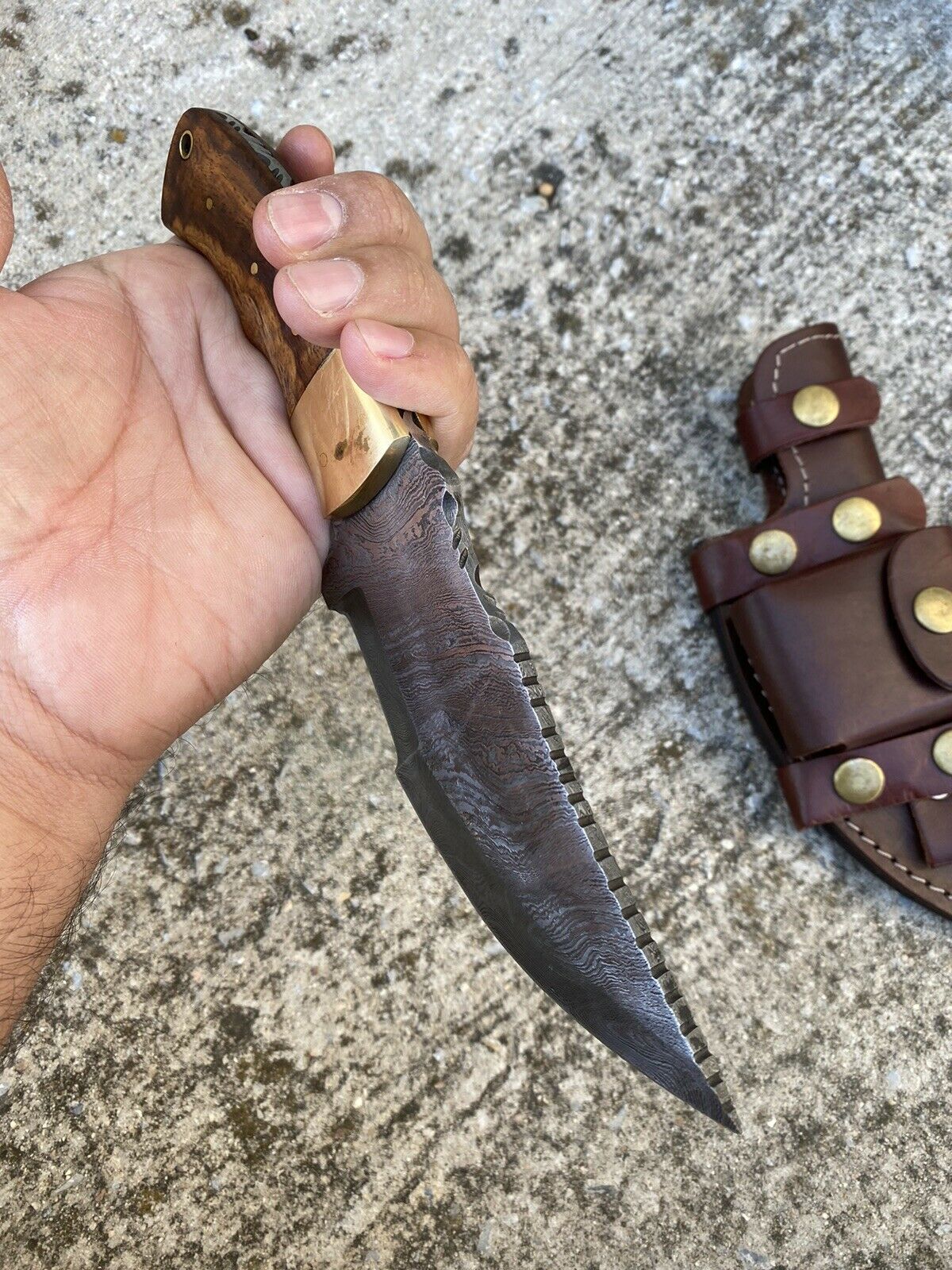 HS-940 Custom Handmade Damascus Hunting Tracker Knife WithWood Handle