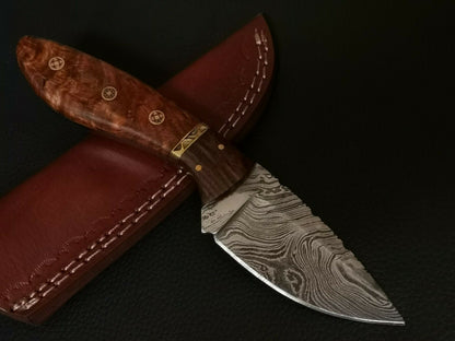HS-777 Custom Handmade Damascus Hunting-Skinner Knife With Wood Handle