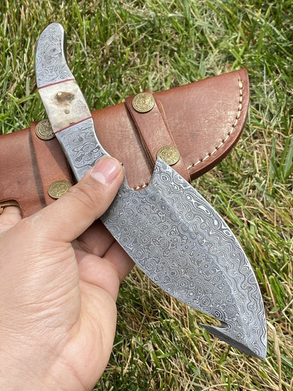 HS-435 | Custom Handmade Damascus Hunitng Knife With Ram Horn Handle