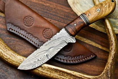 HS-604 Handmade Damascus Skinning Blade Camping Full Tang Knife