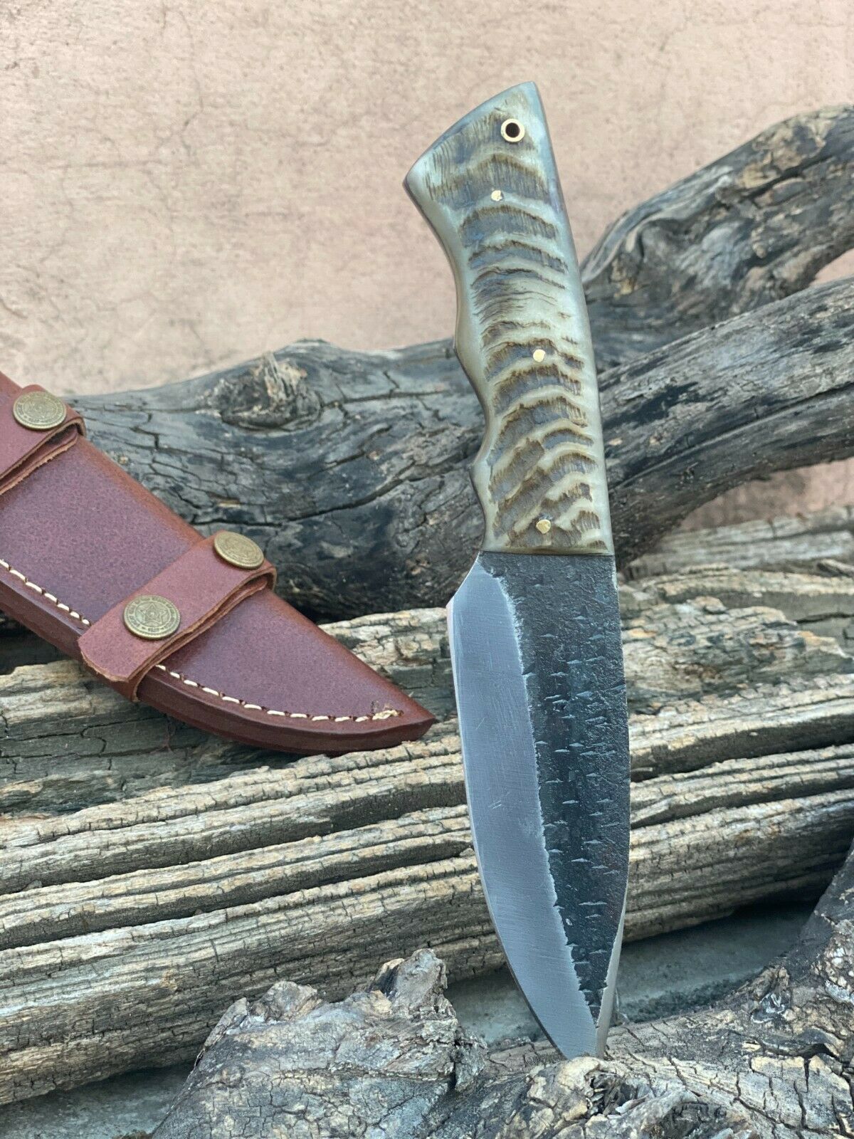 HS-468 Custom Handmade High Carbon Steel Hunting knife With Ram Horn Handle