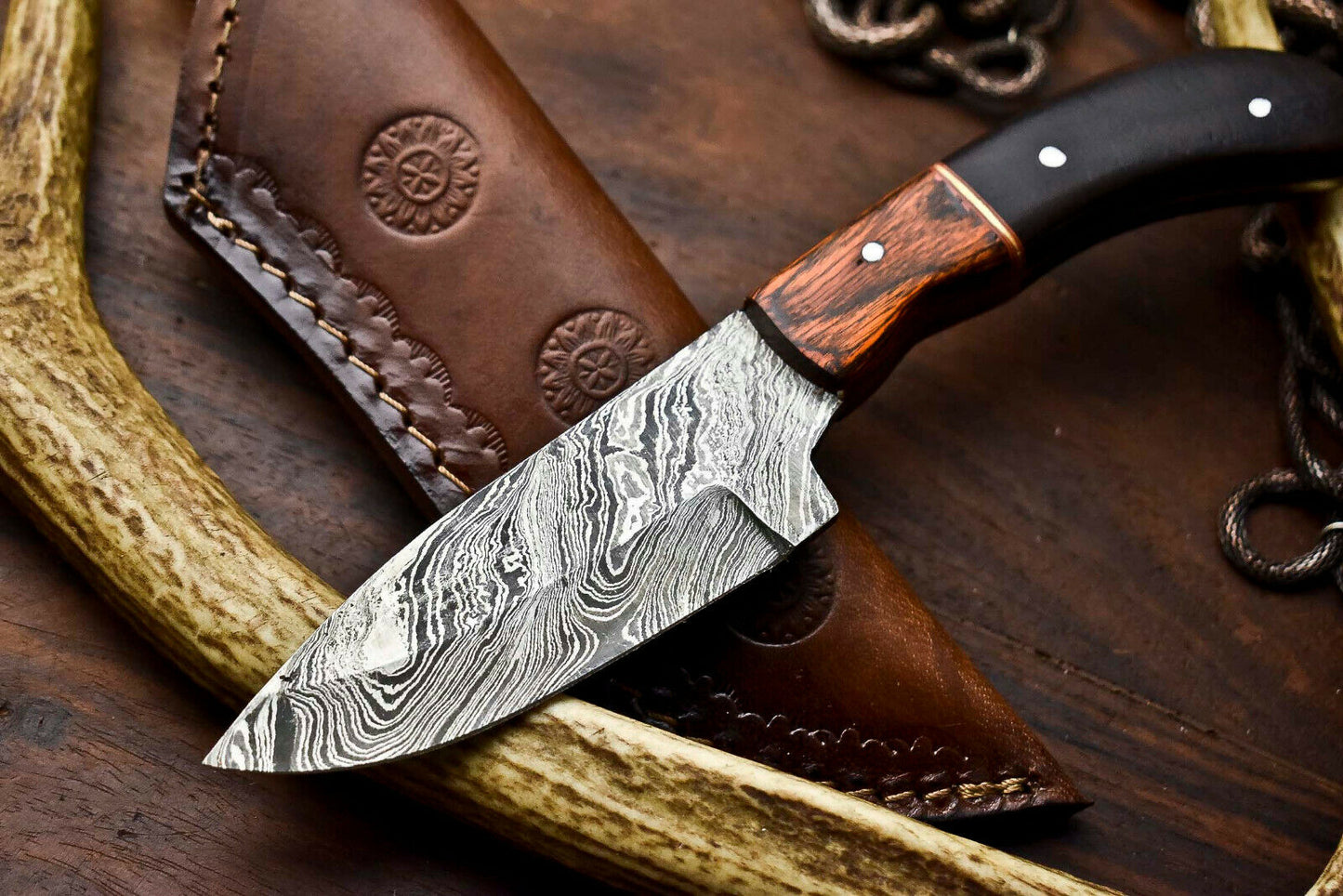 HS-696 Custom Handmade Damascus Steel Skinner Knife - Beautiful Wood Handle