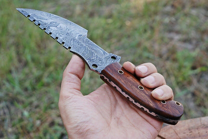HS-941 Custom Handmade Damascus Hunting Tracker Knife WithWood Handle
