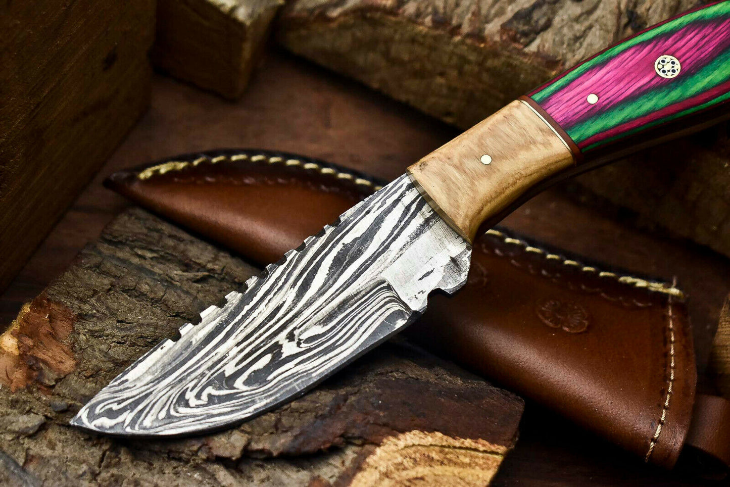HS-671 Custom Handmade Damascus Steel Skinner Knife - Beautiful Hard Wood Handle