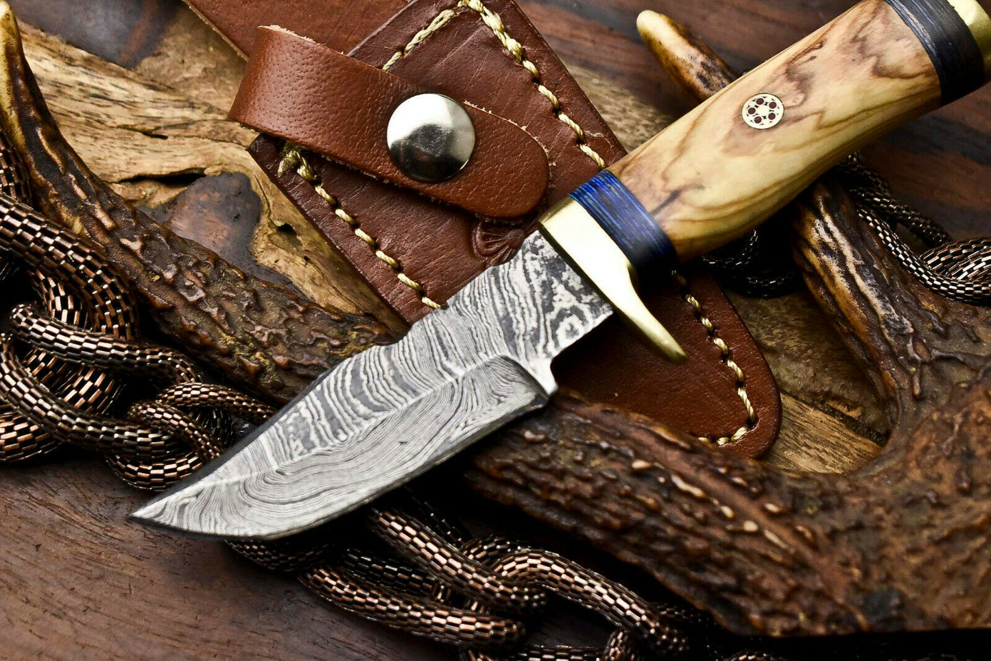 HS-715 Custom Handmade Awesome Olive Wood Handle Damascus Steel Skinner Knife With Best Price