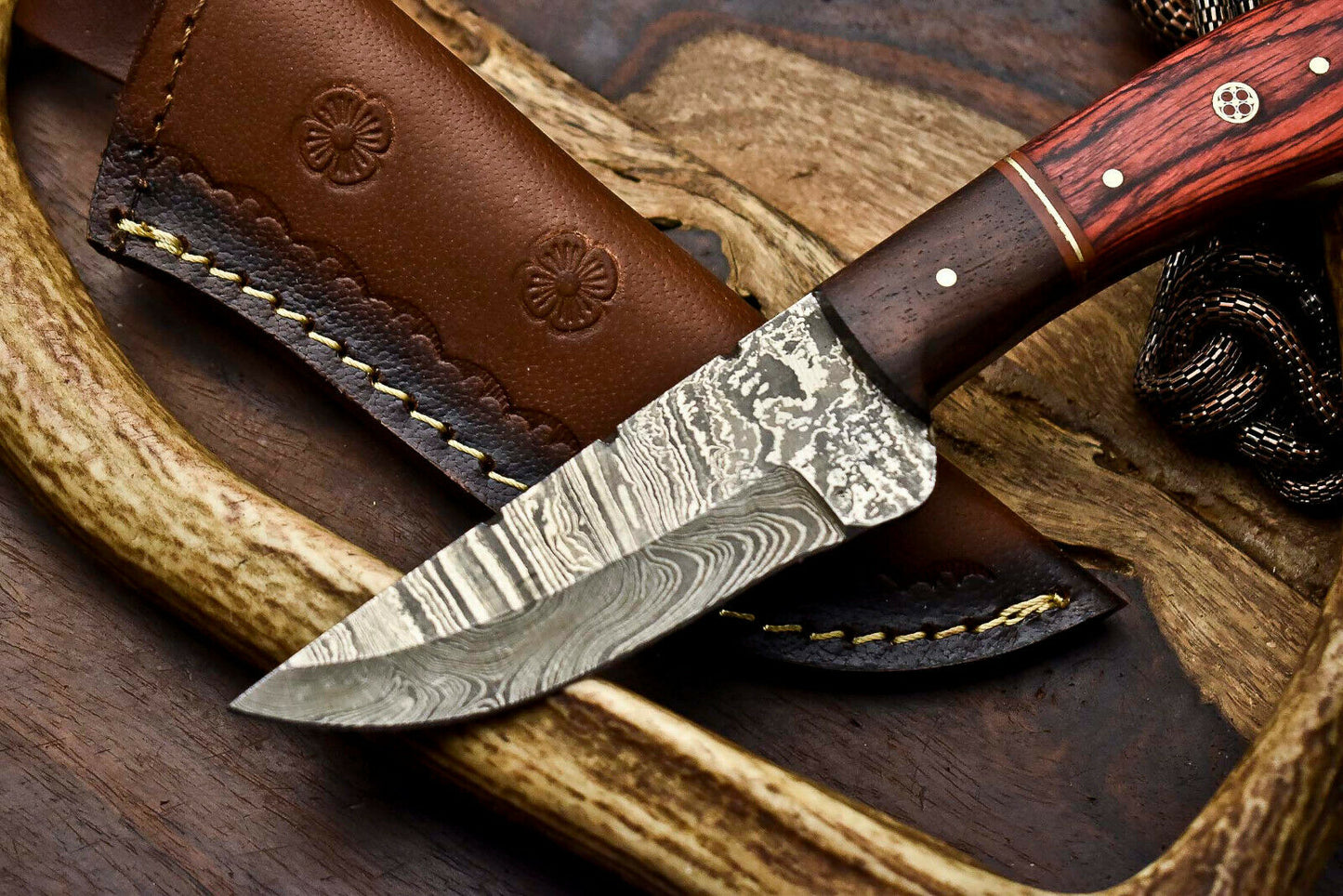 HS-681 Custom Handmade Damascus Steel Skinner Knife - Beautiful Wood Handle