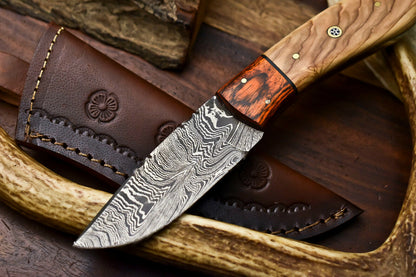 HS-592  Handmade Damascus Skinning Blade Camping Full Tang Knife