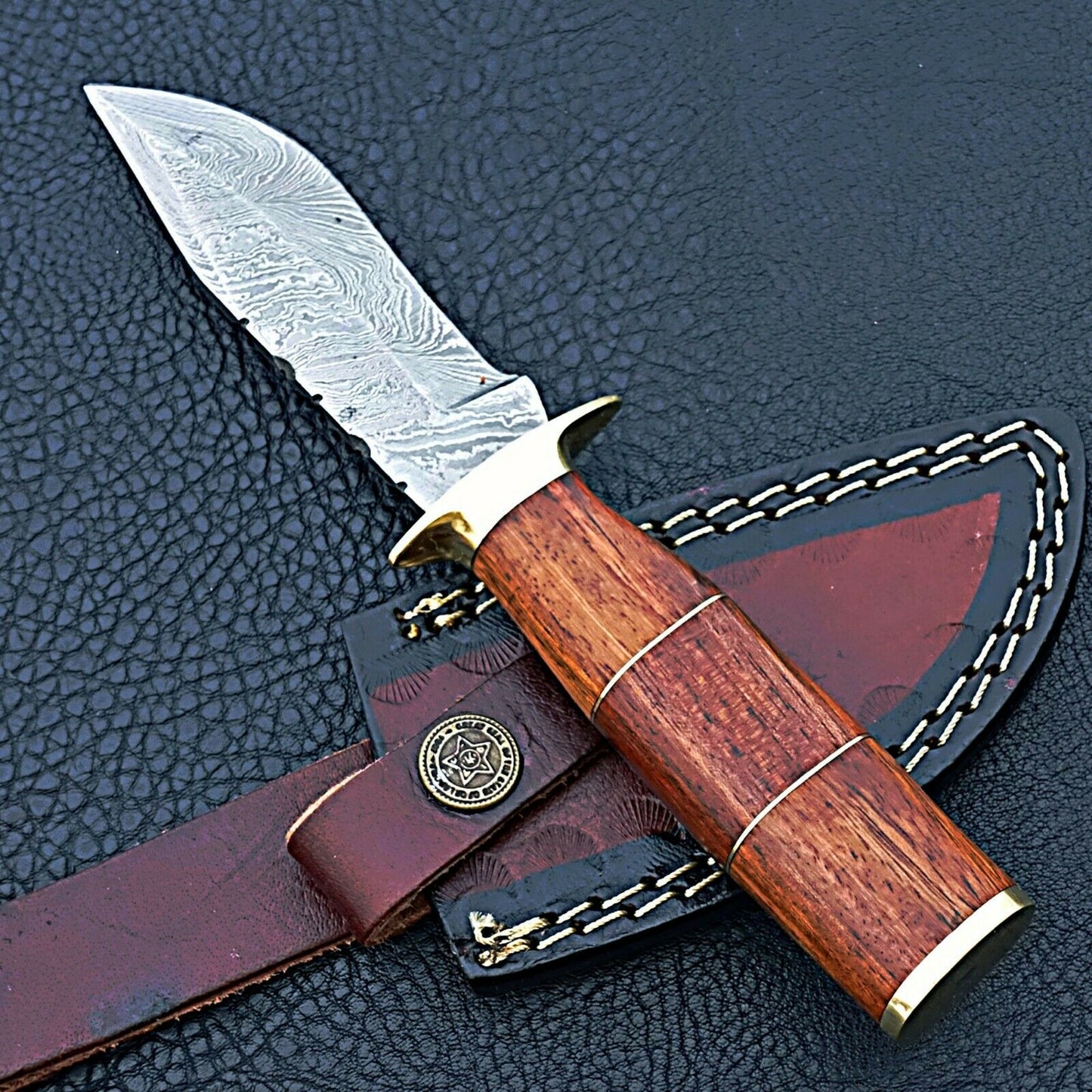 HS-422 | Custom Handmade Damascus Steel Hunting Knife - Beautiful Wood Handle