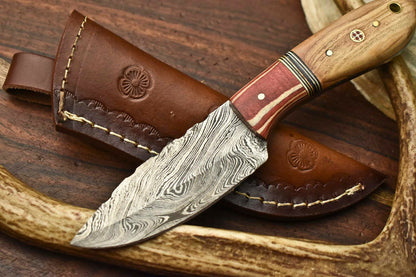 HS-599 Handmade Damascus Skinning Blade Camping Full Tang Knife