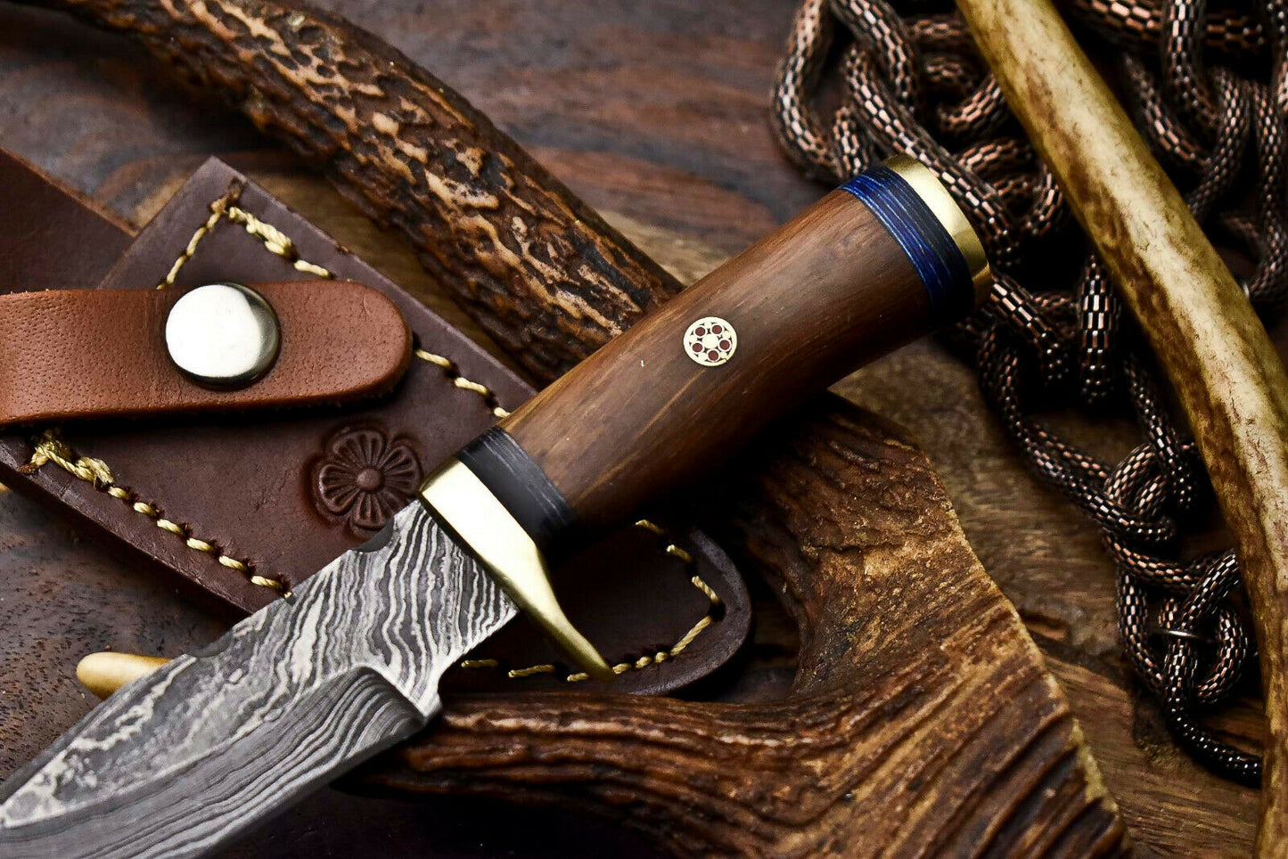 HS-716 Custom Handmade Awesome Walunt Wood Handle Damascus Steel Skinner Knife With Best Price