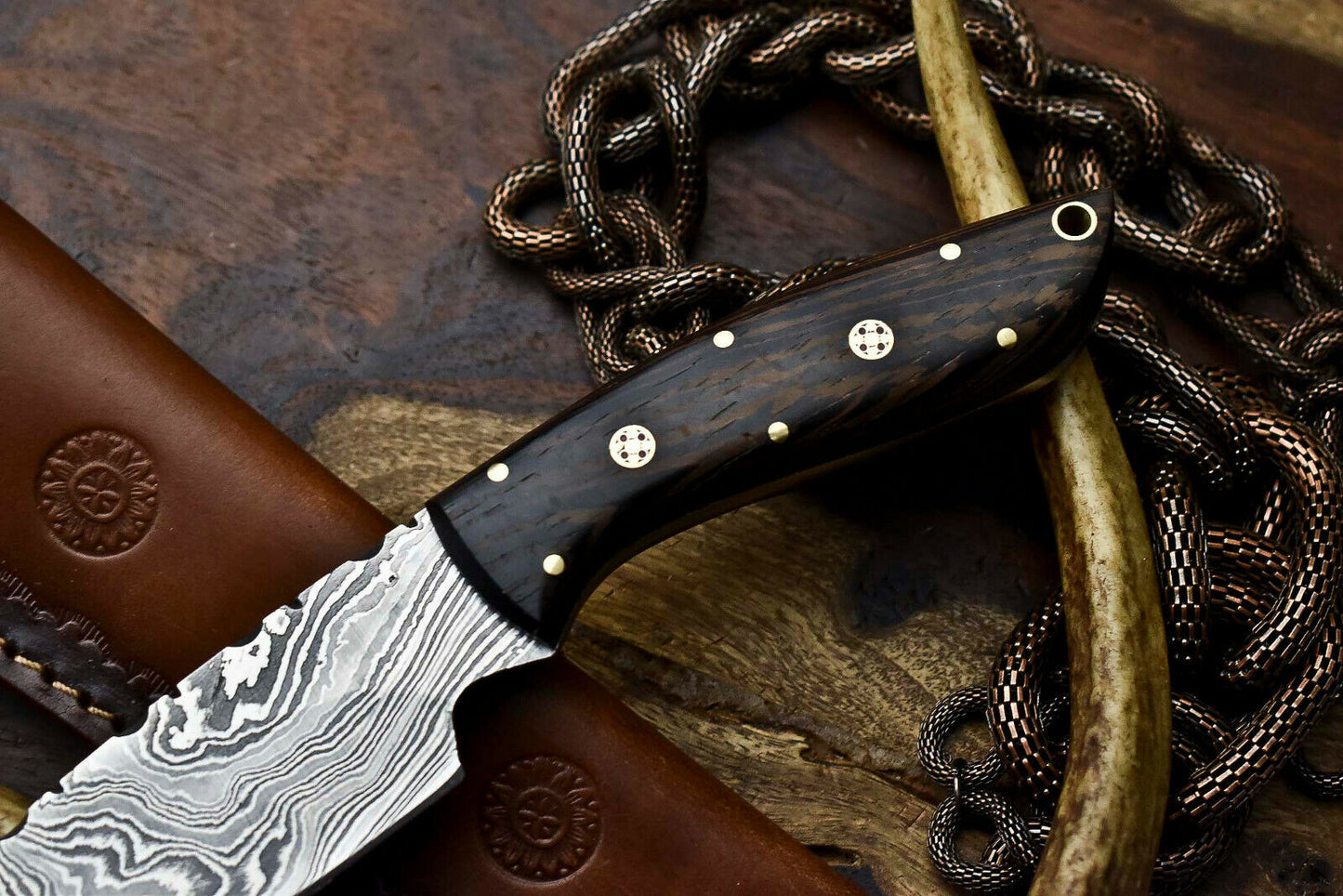 HS-608 Handmade Damascus Skinning Blade Camping Full Tang Knife