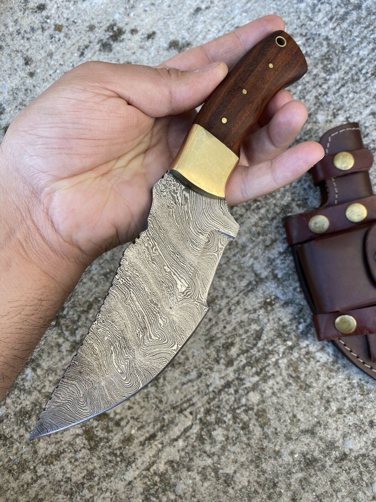 HS-940 Custom Handmade Damascus Hunting Tracker Knife WithWood Handle