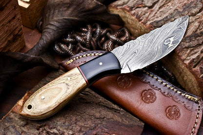 HS-701 Custom Handmade Damascus Steel Skinner Knife - Beautiful Wood Handle