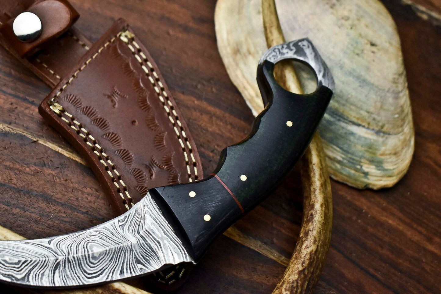 HS-900 Handmade Damascus Hunting Blade Karambit Full Tang Knife