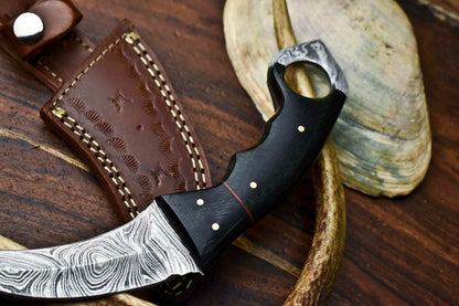 HS-900 Handmade Damascus Hunting Blade Karambit Full Tang Knife