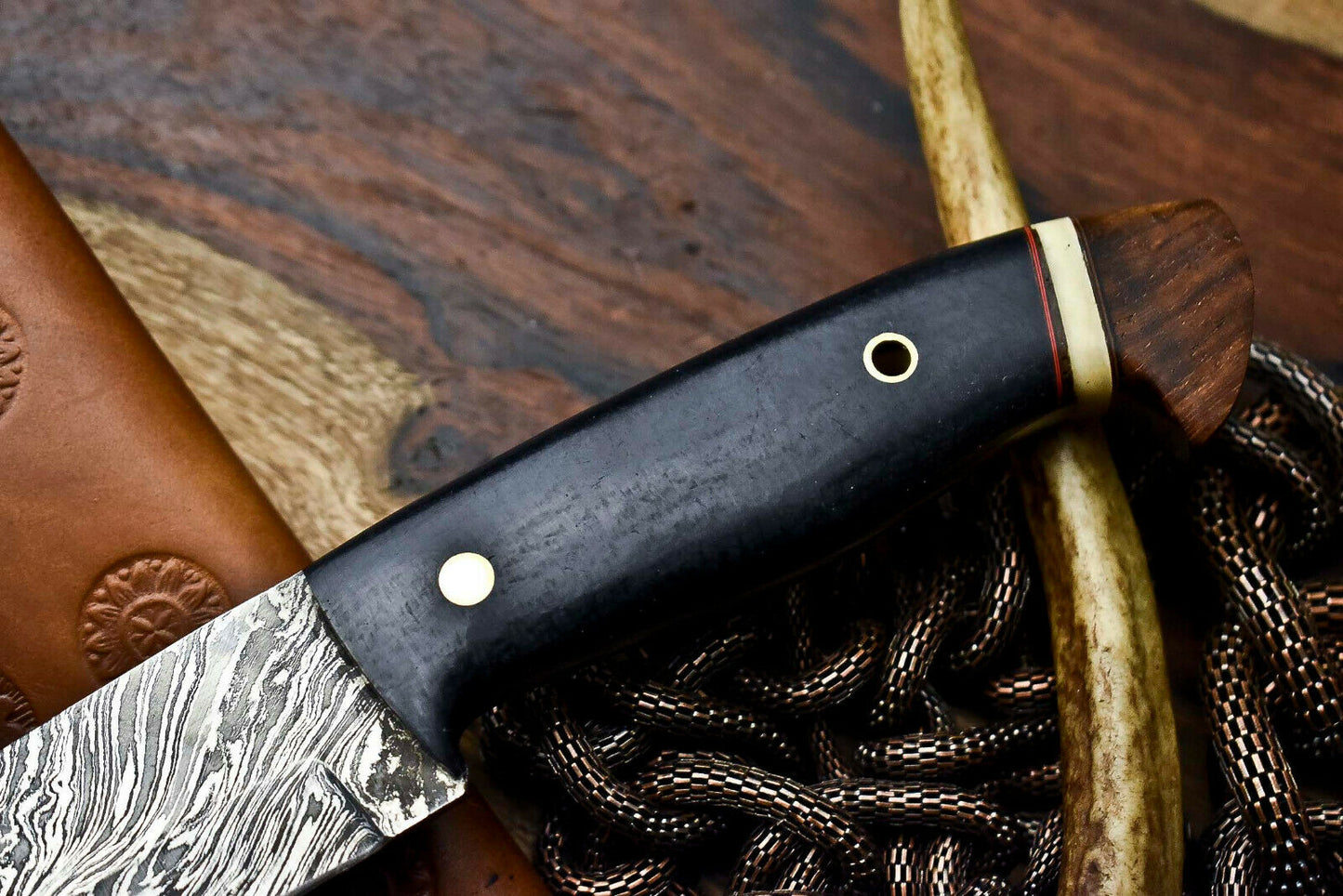 HS-647 Custom Handmade Damascus Hunting Skinning Blade Hunter Camping Full Tang Knife