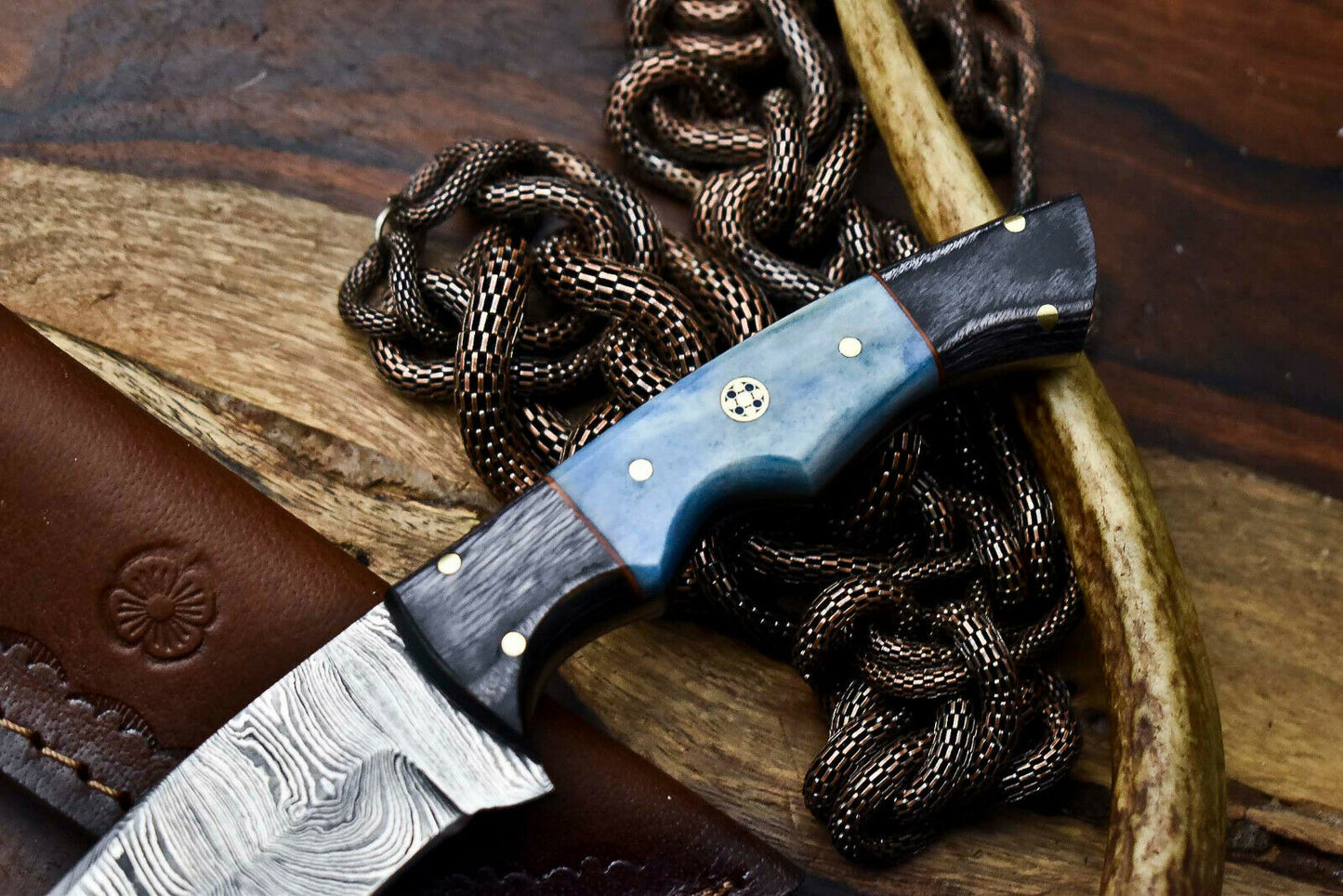 HS-644 Custom Handmade Damascus Hunting Skinning Blade Hunter Camping Full Tang Knife