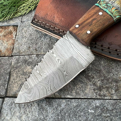 HS-583 Custom Handmade Damascus Steel Hunting Knife Full Tang Skinner Knife